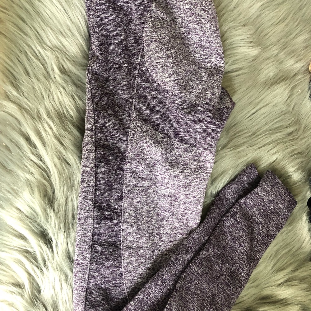 2 small Gymshark leggings for Anna